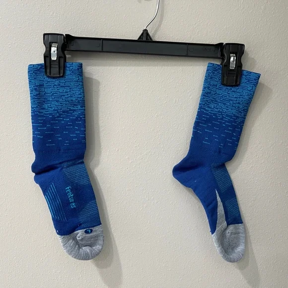 Feetures Elite Blue Running Socks - Picture 3 of 3